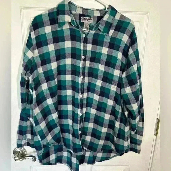 Wrangler Tops - Wrangler Wrancher Shirt Teal/Navy/Cream Plaid Flannel Button Down Shirt. Size XL